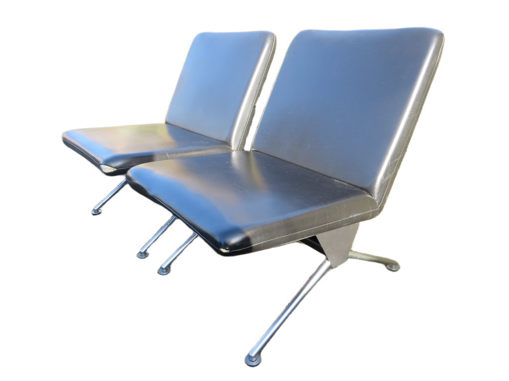 Drie originele A.R. Cordemeyer 1431 ‘K1’ fauteuils voor Gispen