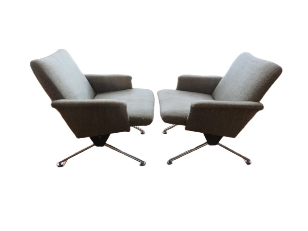 2 Gispen model 1432 fauteuils