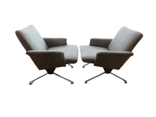 2 Gispen model 1432 fauteuils