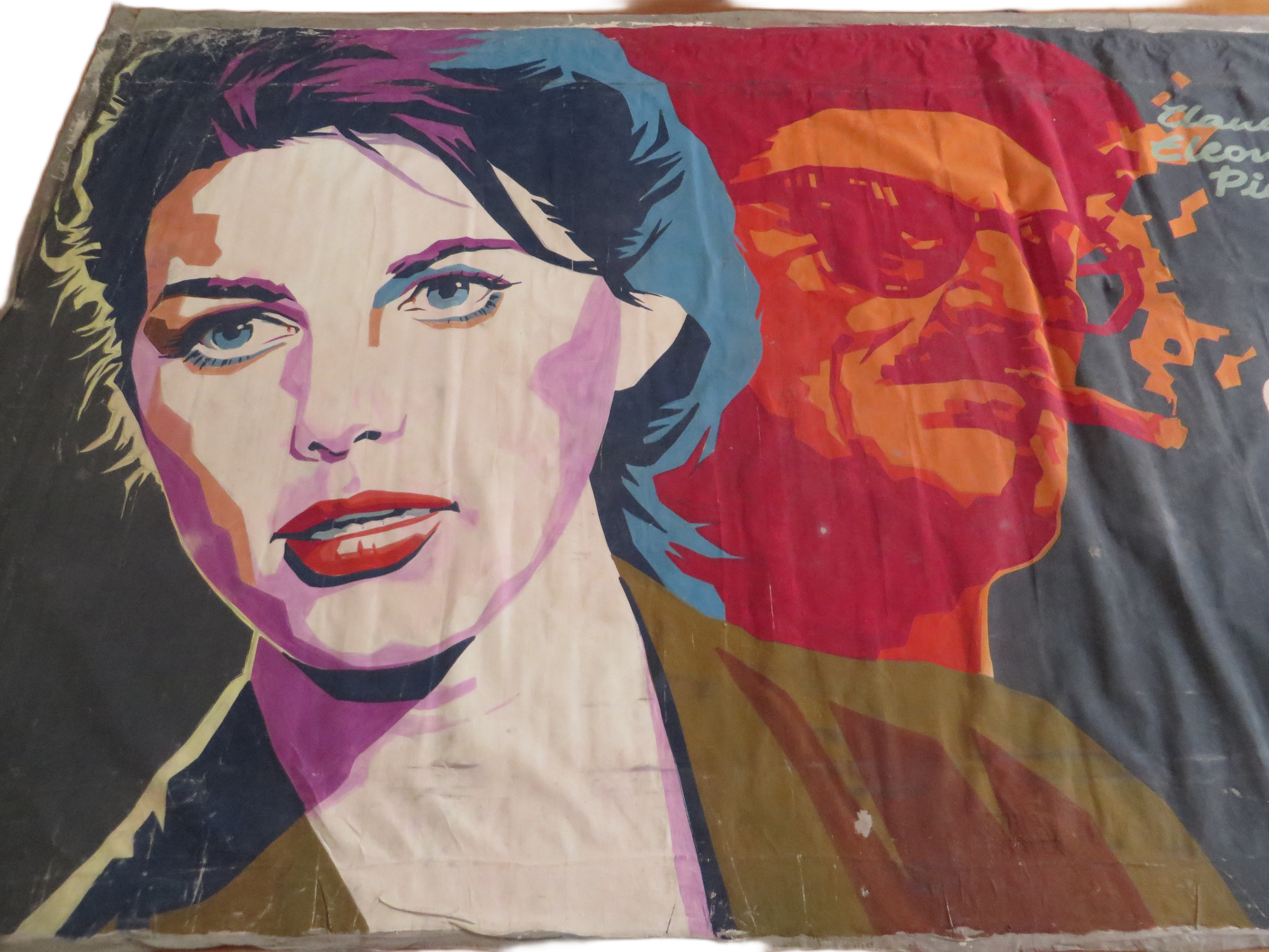 Uniek Monumentaal Bioscoopdoek (4.80x2.50m) – Handgeschilderd Canvas "Unter glatter Haut" (1965) met Claudia Cardinale - Gecertificeerd Kino FVP