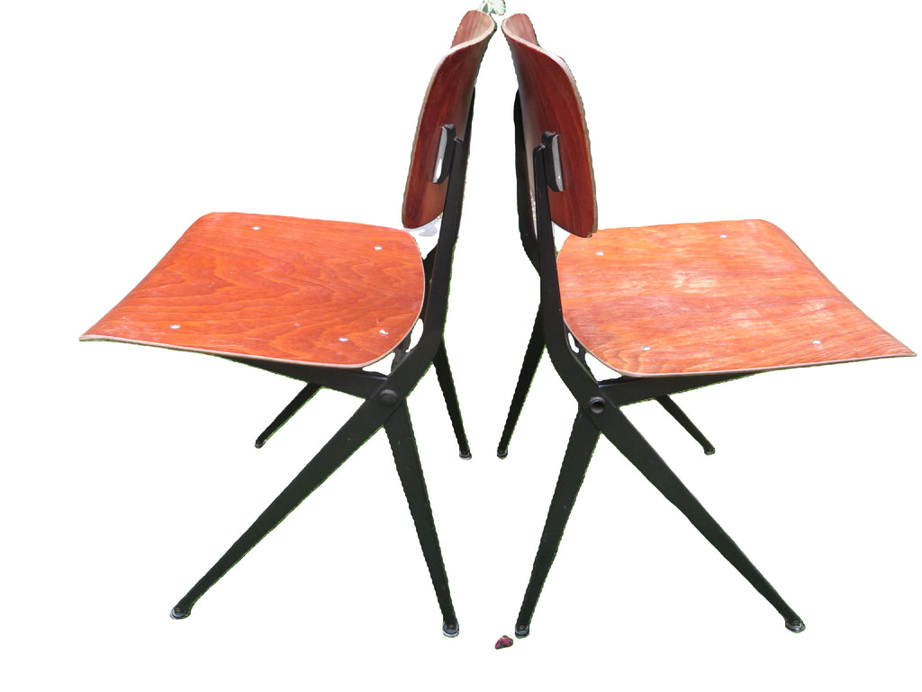 Industriele schoolstoelen Ynske Kooistra voor Marko 1960