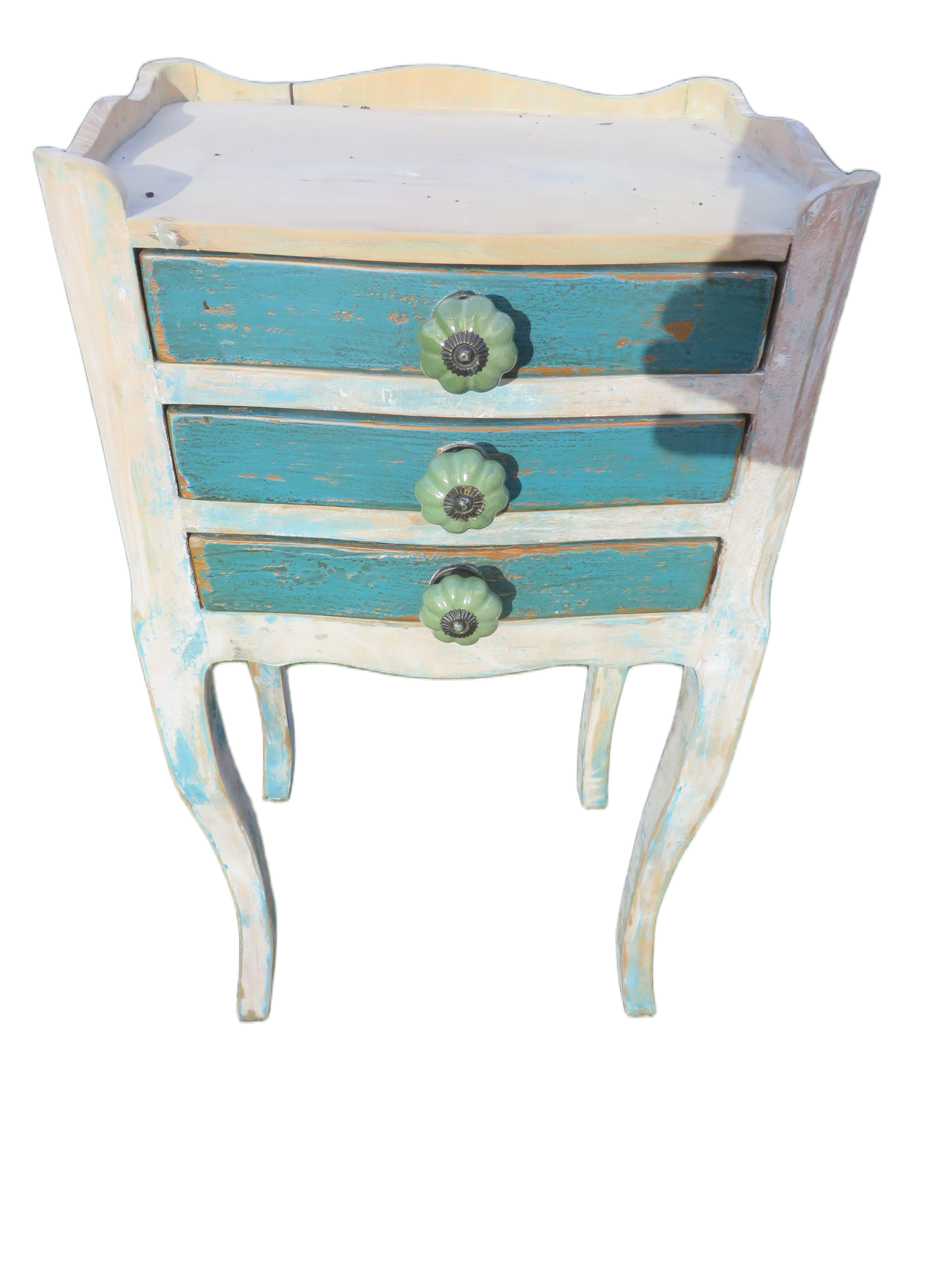 Brocante doorleefde bijzettafeltjes/nachtkastjes