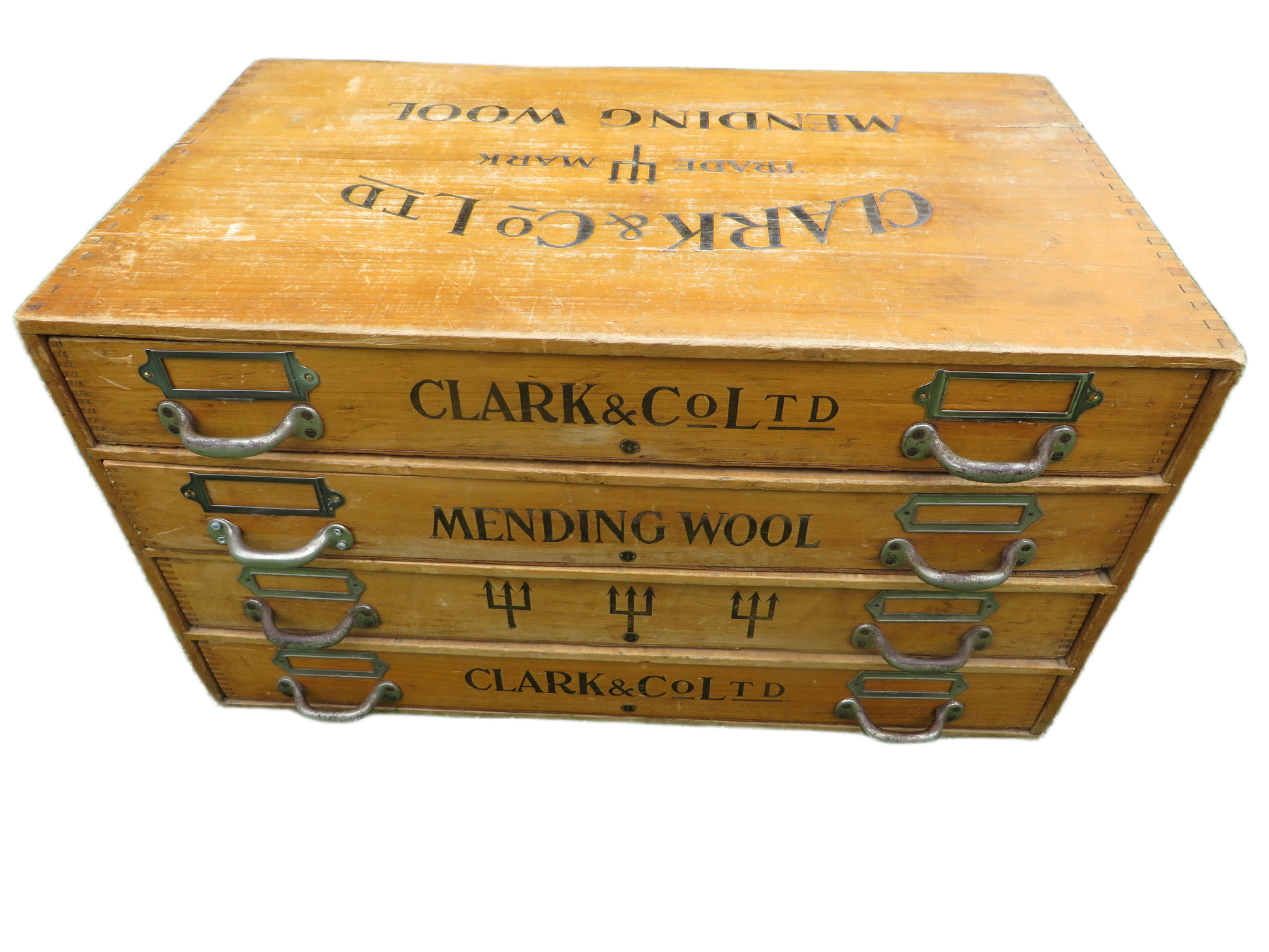 Antieke Fourniturenkast Clark & Co Ltd - "Mending Wool" 1920